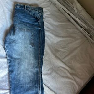 Brand-new with tags in women’s denim jeans